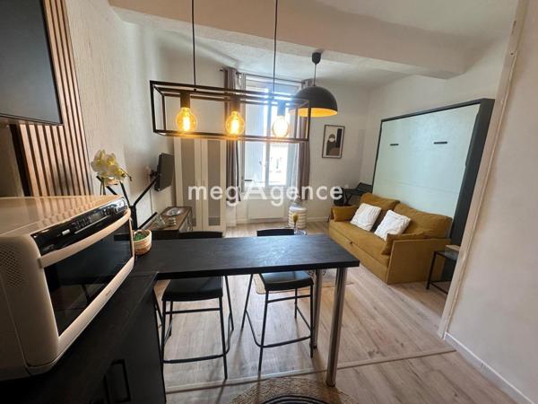 Immeuble à TOULON, 83200 - 279m²