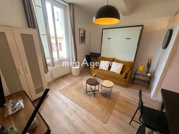 Immeuble à TOULON, 83200 - 279m²