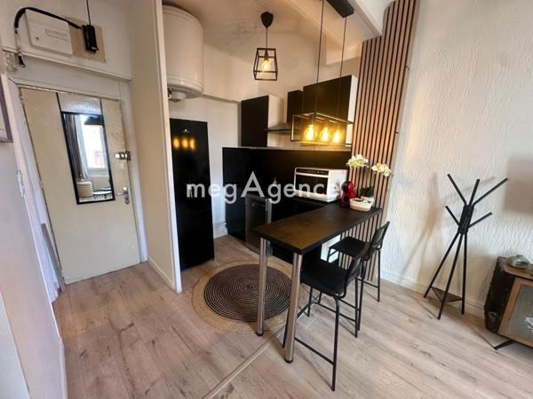 Immeuble à TOULON, 83200 - 279m²