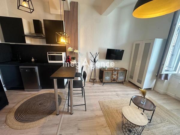 Immeuble à TOULON, 83200 - 279m²