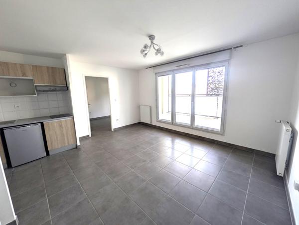 Parking - près des commerces et des transports