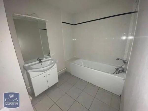 Appartement à louer 2 pièces 50.1m²