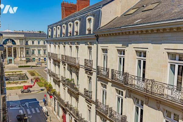 ANCIEN PALAIS DE JUSTICE IMMEUBLE EDIFIE MI 19 EME STANDING T6 230M² 