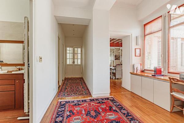 ANCIEN PALAIS DE JUSTICE IMMEUBLE EDIFIE MI 19 EME STANDING T6 230M² 