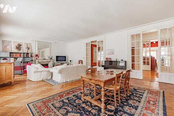 ANCIEN PALAIS DE JUSTICE IMMEUBLE EDIFIE MI 19 EME STANDING T6 230M² 