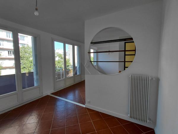 A LOUER BREST APPARTEMENT T4 FACS BELLEVUE KERGOAT