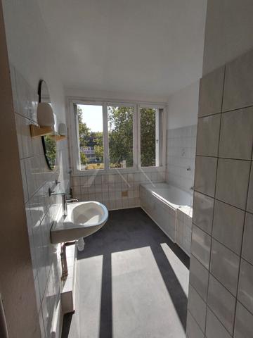 A LOUER BREST APPARTEMENT T4 FACS BELLEVUE KERGOAT