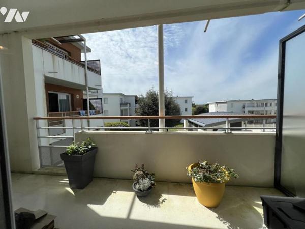 appartement T2 en copropriété au 1er étage.