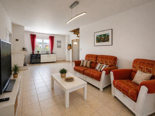 Maison 5 pièces – 116m² – 4 chambres + bureau – Terrain piscinable – Garage