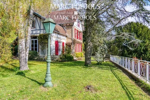 Maison Anglo Normande 220 m² sur terrain arboré de 8000 m²