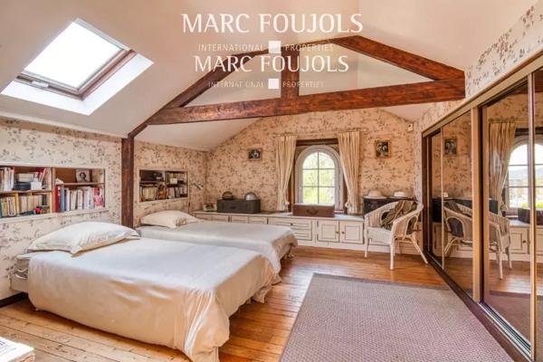 Maison Anglo Normande 220 m² sur terrain arboré de 8000 m²