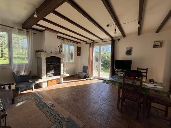 Maison à louer |                                        Savignac-de-Nontron |                                        3 pièces  | 66 m²