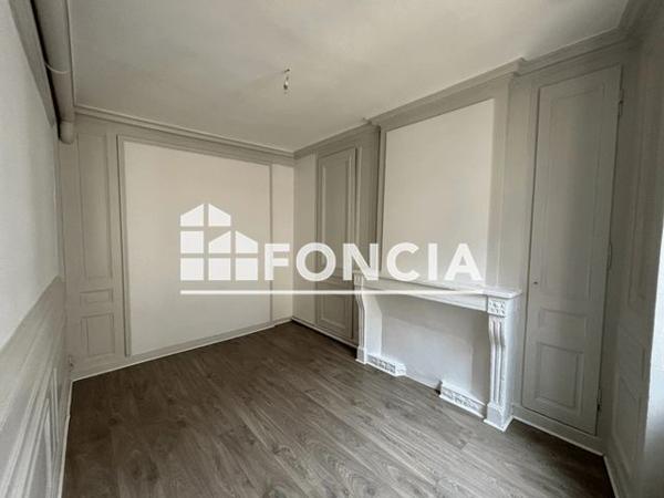 Location Appartement 3 pièces 87.62 m² - 56 RUE MERCIERE Lyon 69002