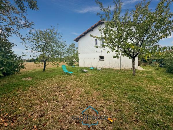 Dpt Gers (32), à vendre BARCELONNE DU GERS belle maison T5 de 105 m² habitables sur 2 niveaux + garage sur 617 m² de terrain, au bout d'une impasse, au calme