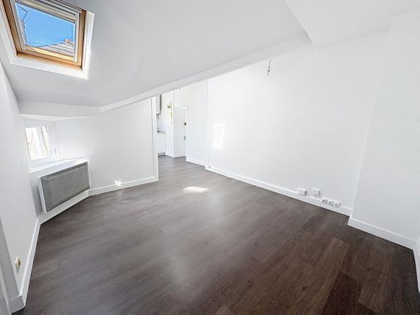 Appartement à louer Nantes : 1 pièces, 23m² avec 1 chambre(s) à 539€ - AJP Immobilier Nantes Ouest