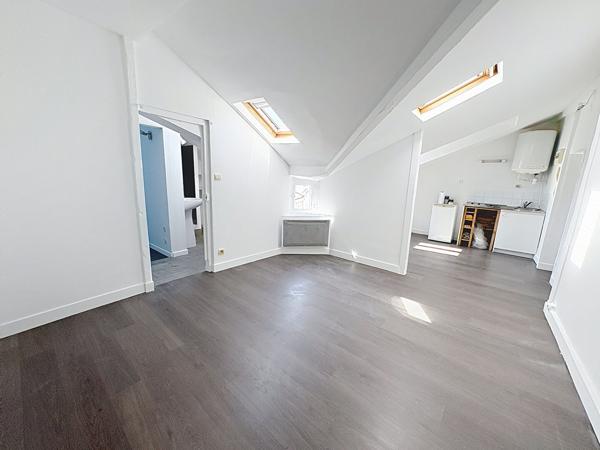 Appartement à louer Nantes : 1 pièces, 23m² avec 1 chambre(s) à 539€ - AJP Immobilier Nantes Ouest