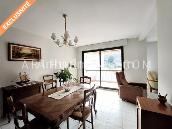 Location                                                      Appartement
                        
                     3 pièces                      76 m2                     à Annonay