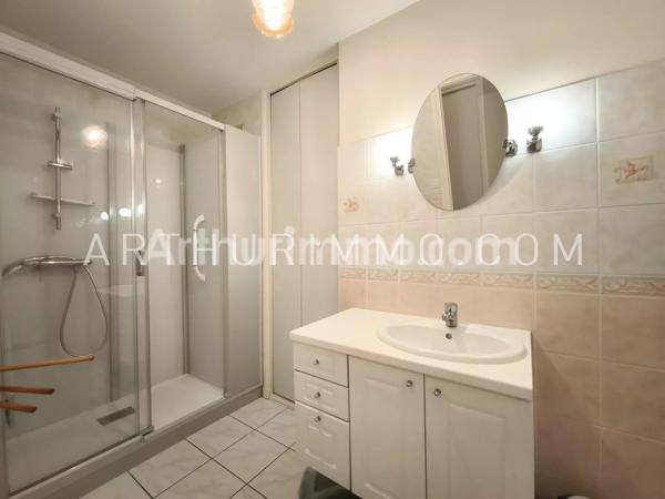 Location                                                      Appartement
                        
                     3 pièces                      76 m2                     à Annonay