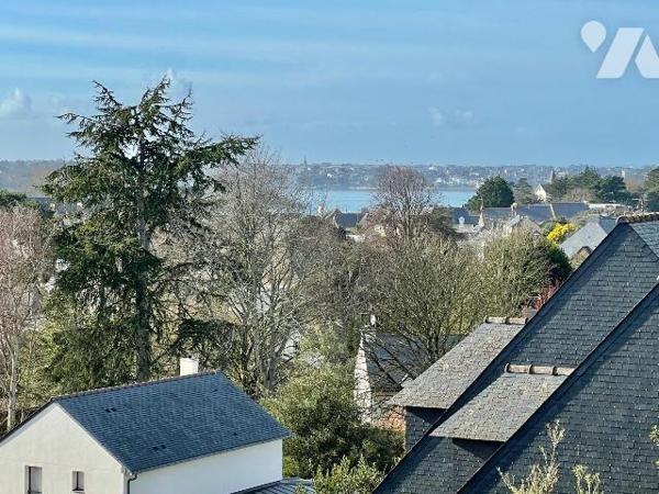 SAINT-MALO / SAINT-SERVAN : A seulement 1km des plages, venez découvrir cette somptueuse demeur...