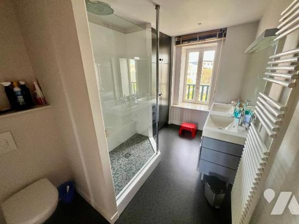 SAINT-MALO / SAINT-SERVAN : A seulement 1km des plages, venez découvrir cette somptueuse demeur...