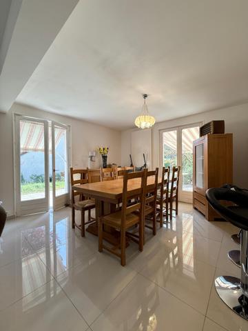 Maison de 174m² - 6 pièces - 4 chambres