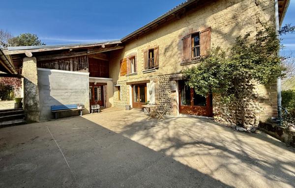 Maison de 312 m²
