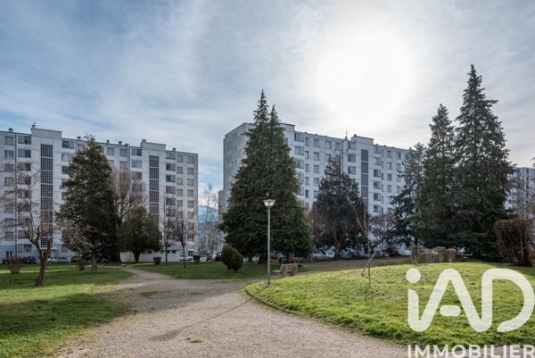 Appartement à vendre 4 pièces 66 m² Le Pont-de-Claix