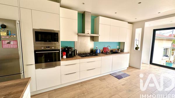 Maison à vendre 7 pièces 185 m² Chatou