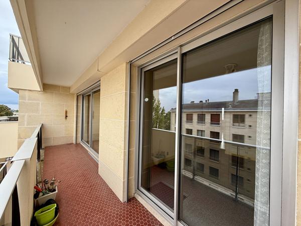 Appartement de type 4 - garage et balcon quartier Clémenceau