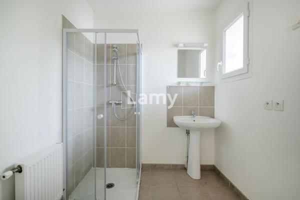 Parking + appartement