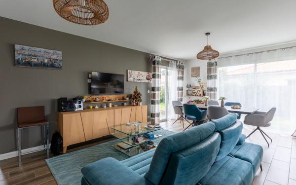 Maison à vendre    4 pièces •  Parentis-en-Born