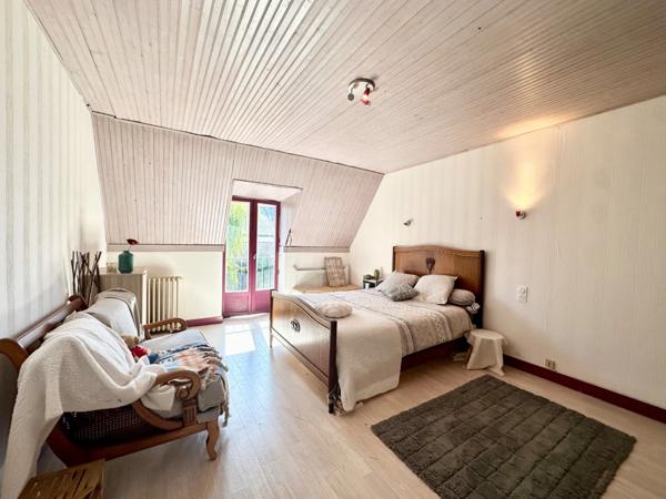 Magnifique ensemble de 2 bâtisses en pierre - SAINT AVÉ (limite Vannes)