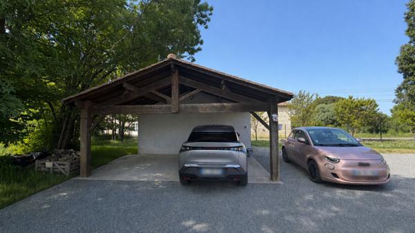 Maison contemporaine de plain pied avec piscine