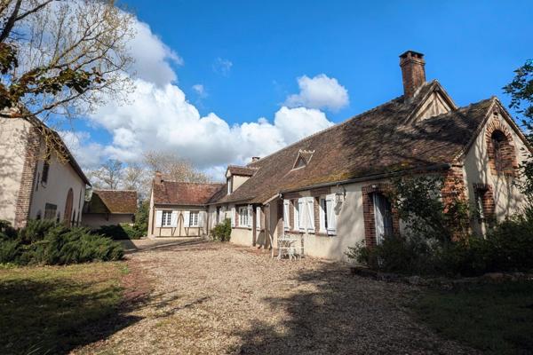 Longère de charme avec parc boisé