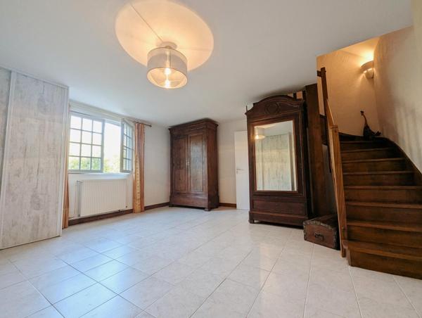 Longère de charme avec parc boisé