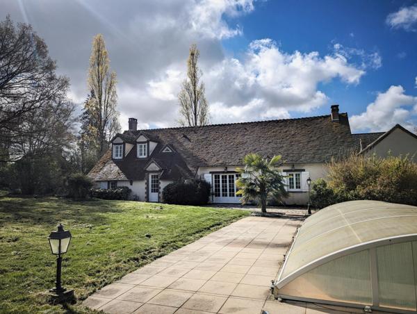 Longère de charme avec parc boisé