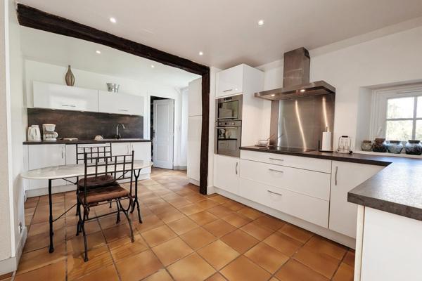 Longère de charme avec parc boisé