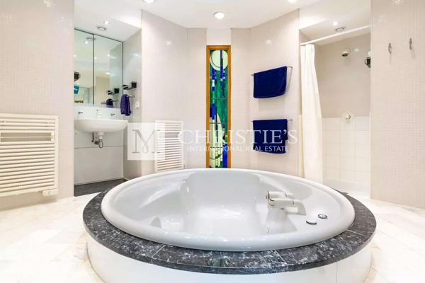 Magnifique château médiéval au cœur de la Dordogne