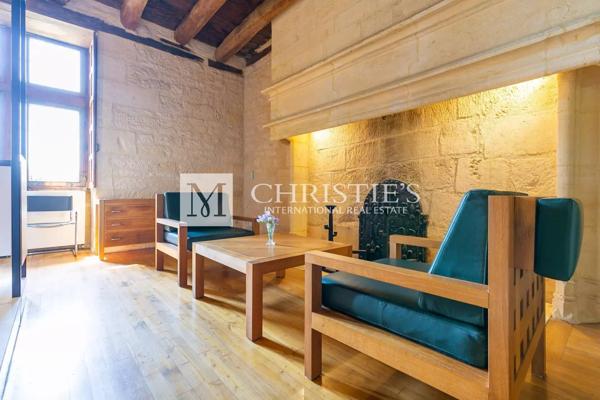 Magnifique château médiéval au cœur de la Dordogne