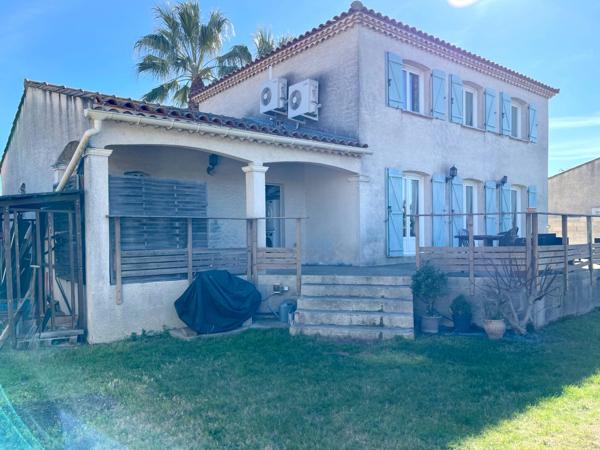Maison familiale 128 m² avec double garage et jardin à Saint-Laurent-d'Aigouze