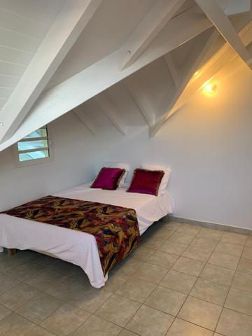 Les Abymes (97139) Très beau T3 Dugazon