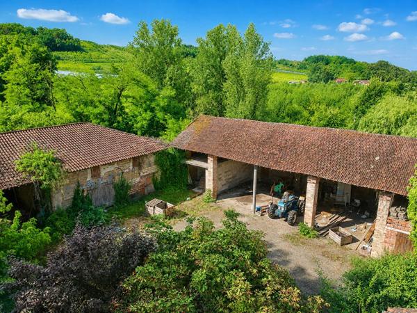 82130, 15 Min. de Montauban, entre Lafrançaise et Moissac, fermette habitable  de 201 m2 de 7 pièces et 4 chambres