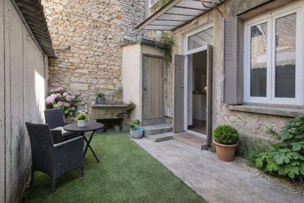 Appartement
         2 pièces
        - 42 m² 119 000 € *