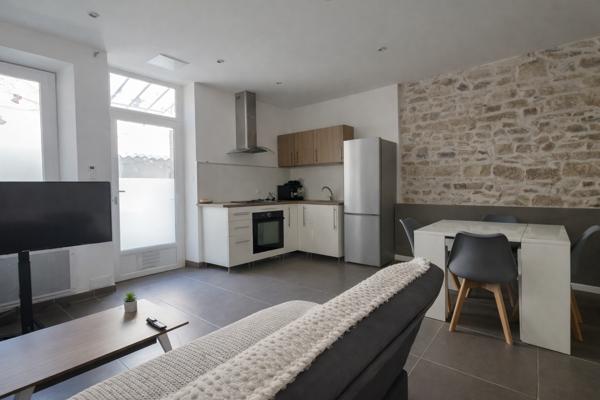 Appartement
         2 pièces
        - 42 m² 119 000 € *