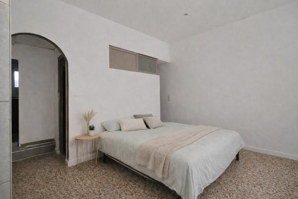 Appartement
         2 pièces
        - 42 m² 119 000 € *