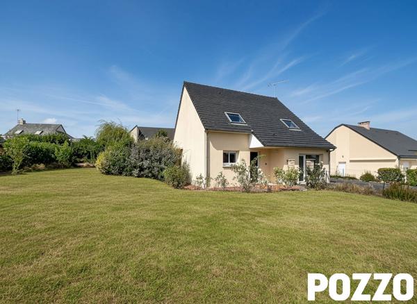 A VENDRE. CONDE SUR VIRE. PROCHE BOURG ET ECOLES . MAISON AVEC VIE DE PLAIN PIED. CONDE SUR VIRE