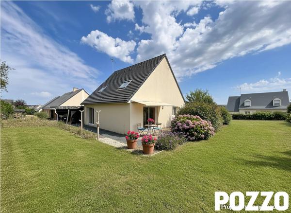 A VENDRE. CONDE SUR VIRE. PROCHE BOURG ET ECOLES . MAISON AVEC VIE DE PLAIN PIED. CONDE SUR VIRE
