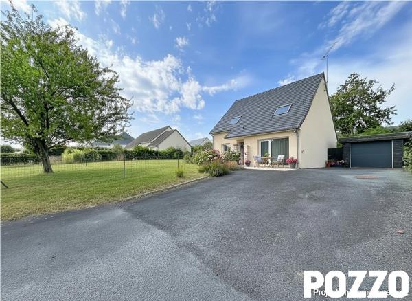 A VENDRE. CONDE SUR VIRE. PROCHE BOURG ET ECOLES . MAISON AVEC VIE DE PLAIN PIED. CONDE SUR VIRE