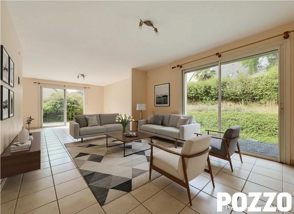 A VENDRE. CONDE SUR VIRE. PROCHE BOURG ET ECOLES . MAISON AVEC VIE DE PLAIN PIED. CONDE SUR VIRE