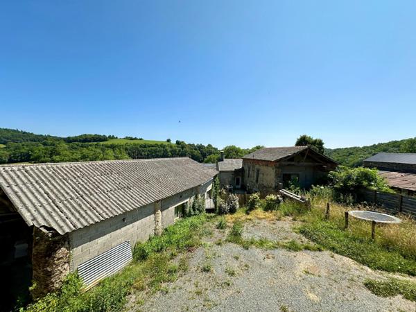 Corps de ferme au calme
